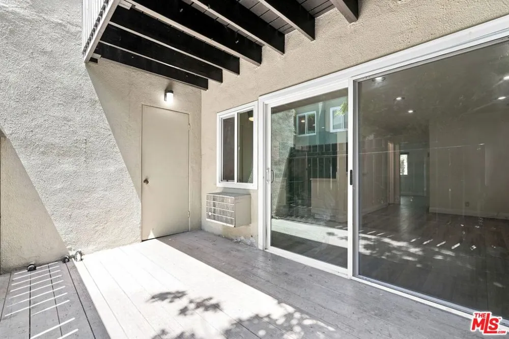 4812 Hollow Corner Road #151 Culver City, CA 90230
