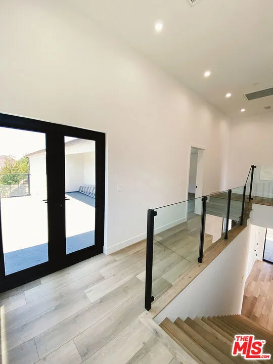 1700 Cadenhorn Drive Agoura Hills, CA 91301