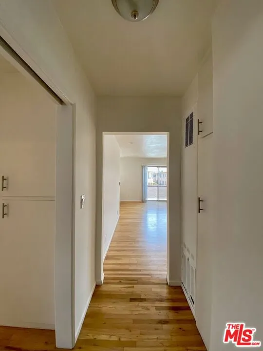 149 S Hayworth Avenue #4 Los Angeles, CA 90048