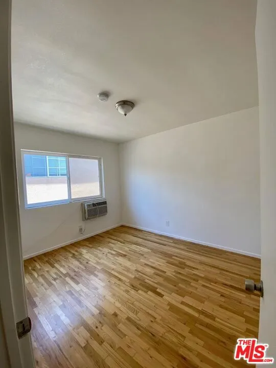 149 S Hayworth Avenue #4 Los Angeles, CA 90048