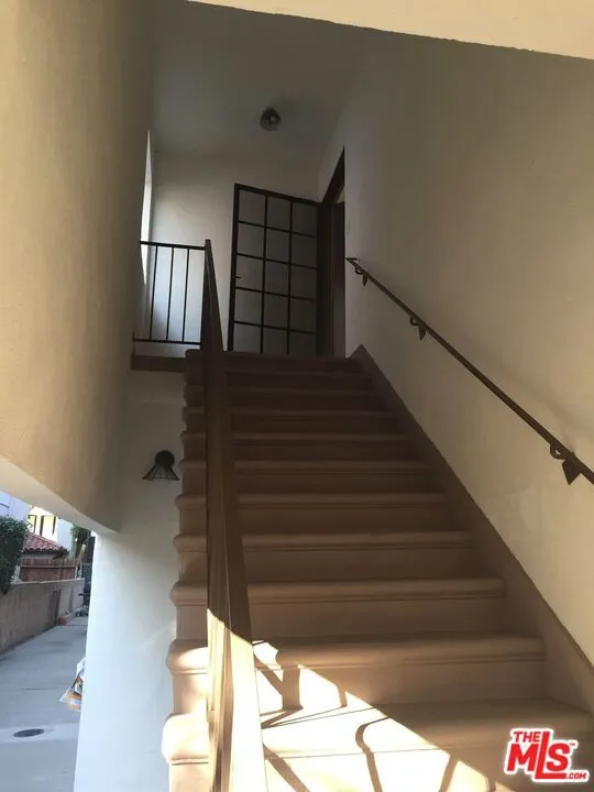 149 S Hayworth Avenue #4 Los Angeles, CA 90048