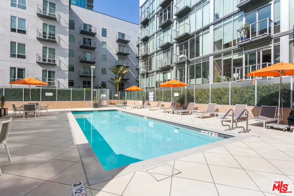 645 W 9th Street #731 Los Angeles, CA 90015
