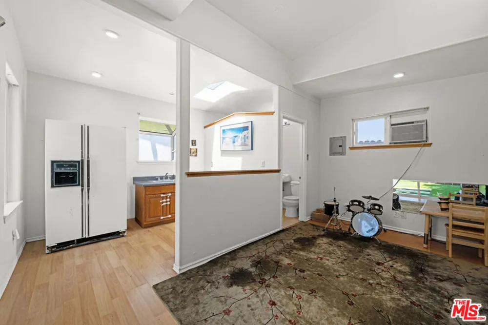 5710 Jamieson Avenue Encino, CA 91316
