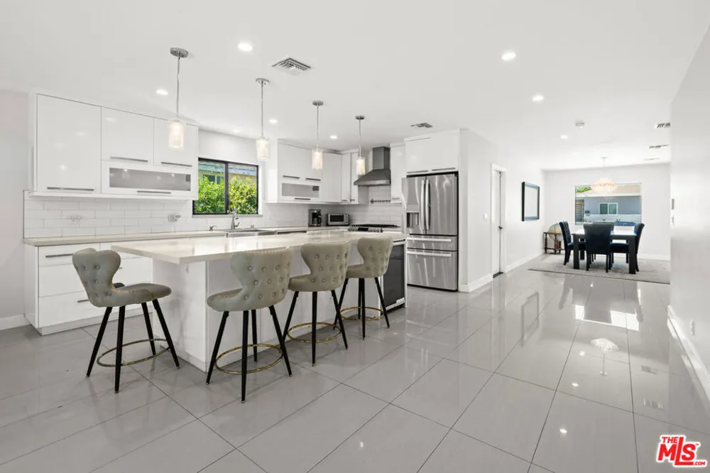 5710 Jamieson Avenue Encino, CA 91316