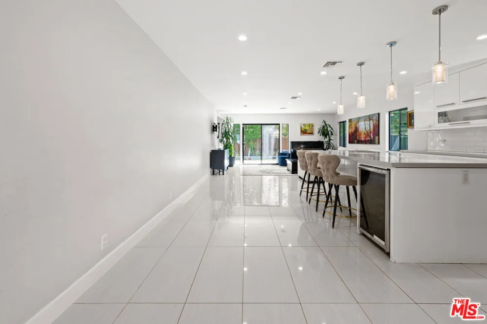 5710 Jamieson Avenue Encino, CA 91316