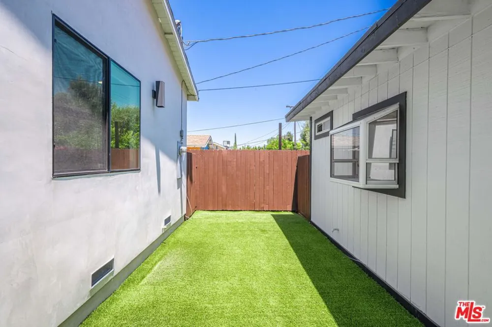 5710 Jamieson Avenue Encino, CA 91316