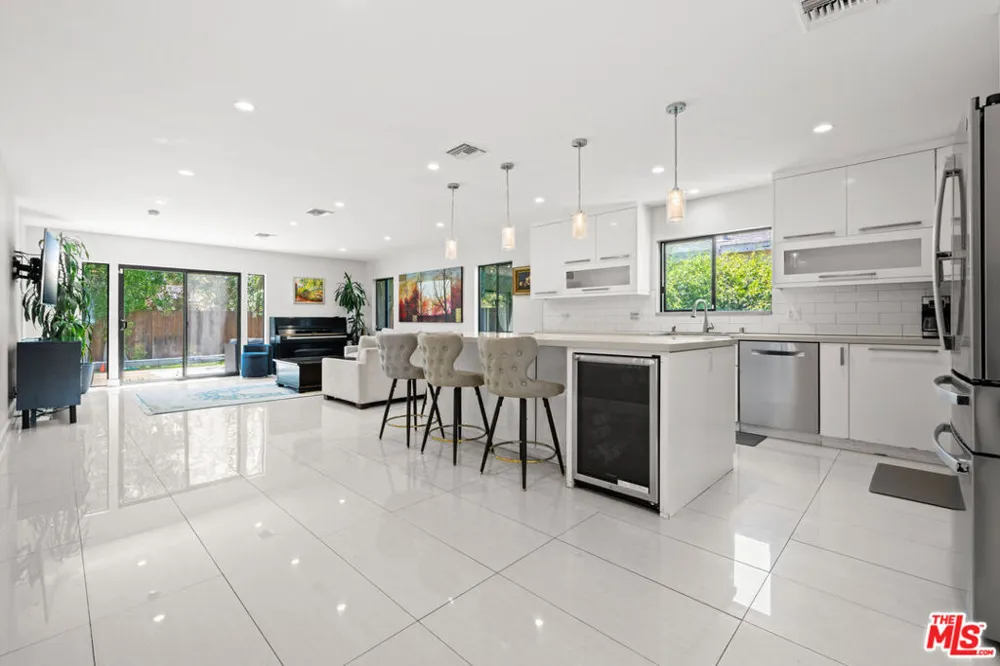 5710 Jamieson Avenue Encino, CA 91316