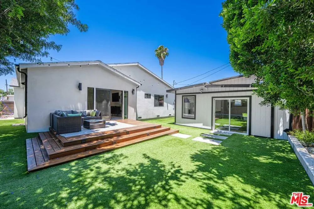 5710 Jamieson Avenue Encino, CA 91316