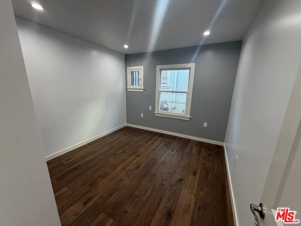 1021 S Burlington Avenue Los Angeles, CA 90006