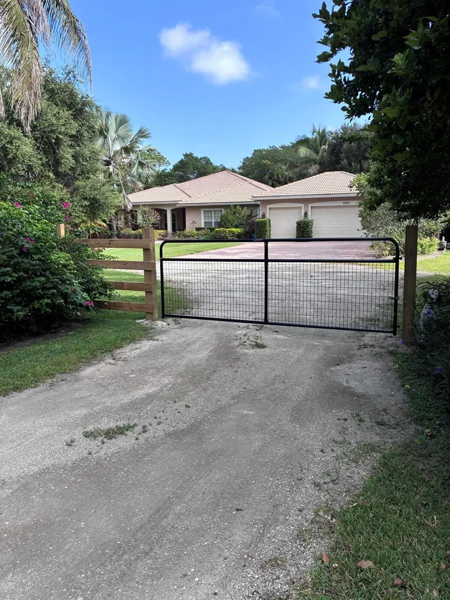 6937 MONMOUTH ROAD West Palm Beach, FL 33413