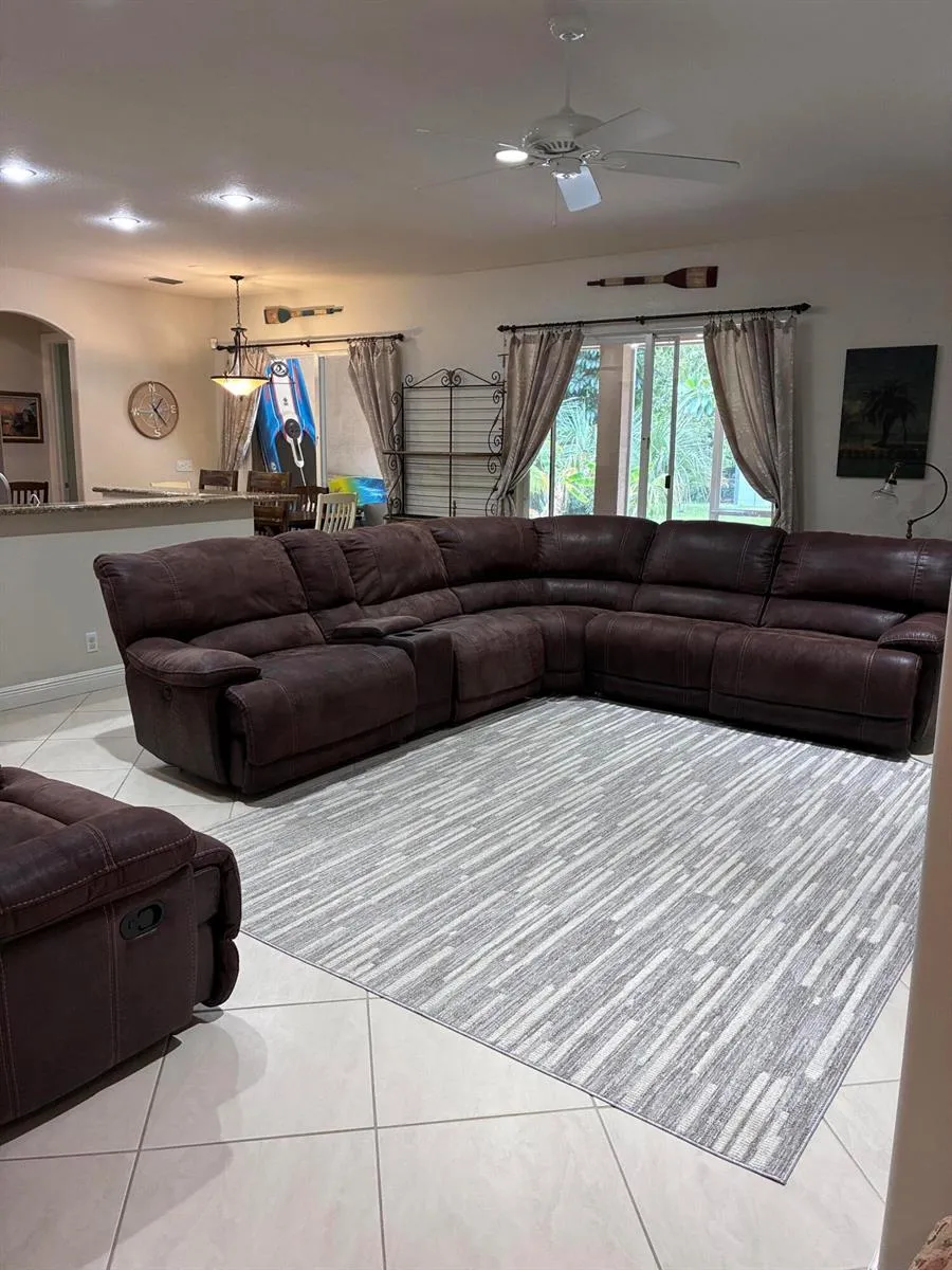 6937 MONMOUTH ROAD West Palm Beach, FL 33413