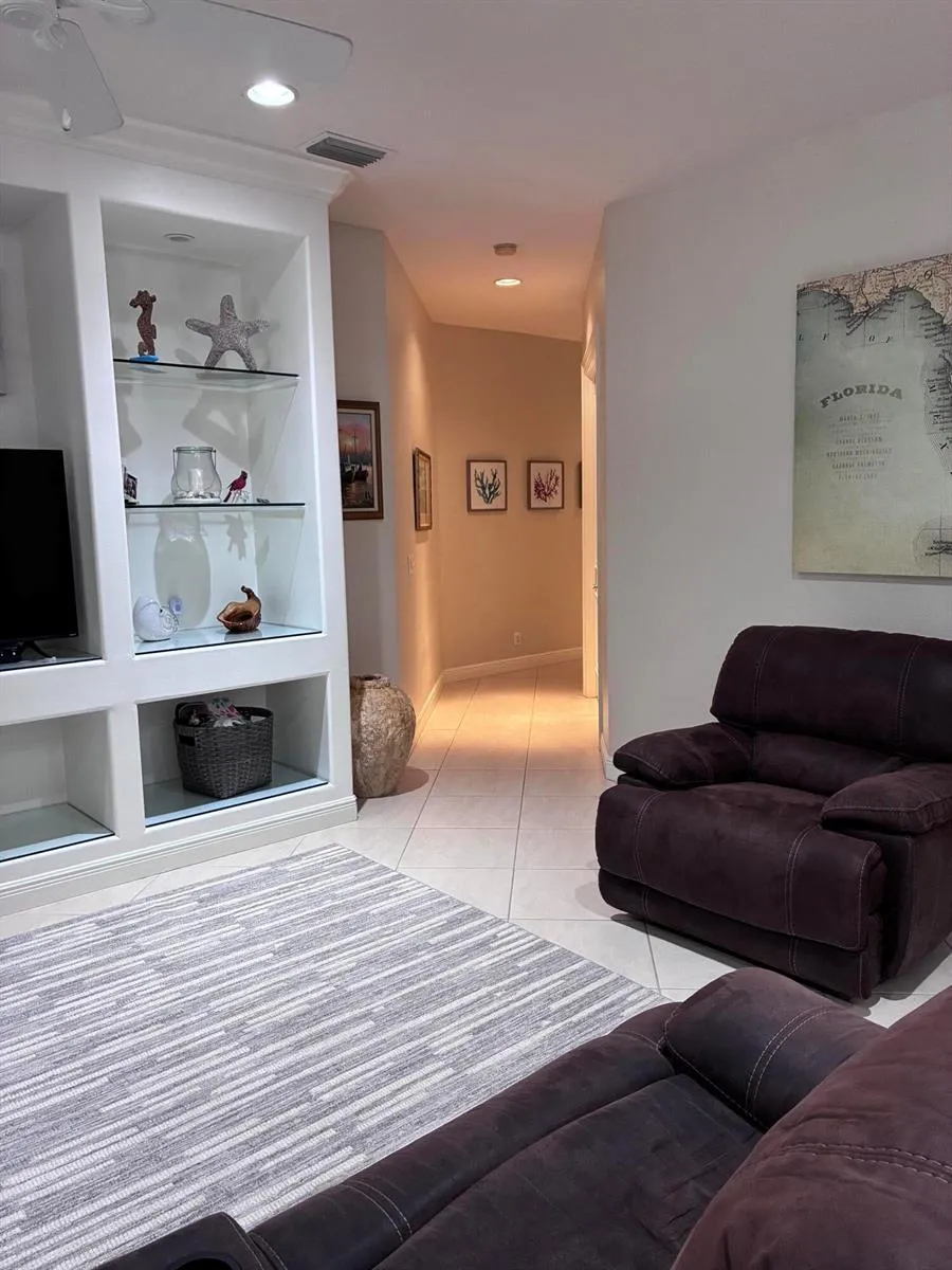6937 MONMOUTH ROAD West Palm Beach, FL 33413