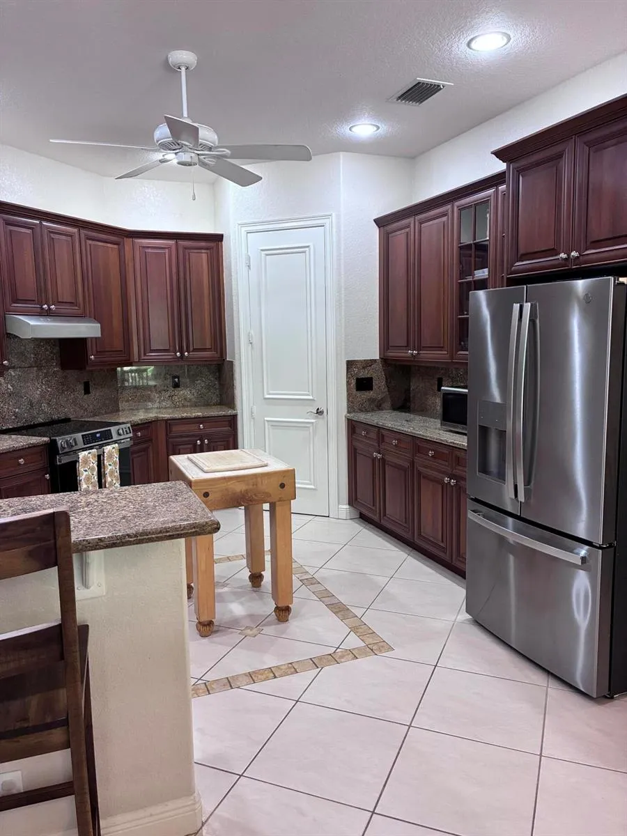 6937 MONMOUTH ROAD West Palm Beach, FL 33413