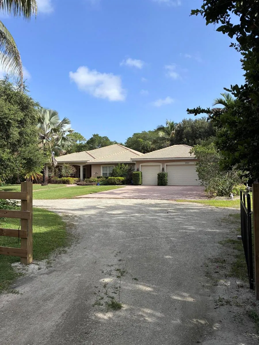6937 MONMOUTH ROAD West Palm Beach, FL 33413