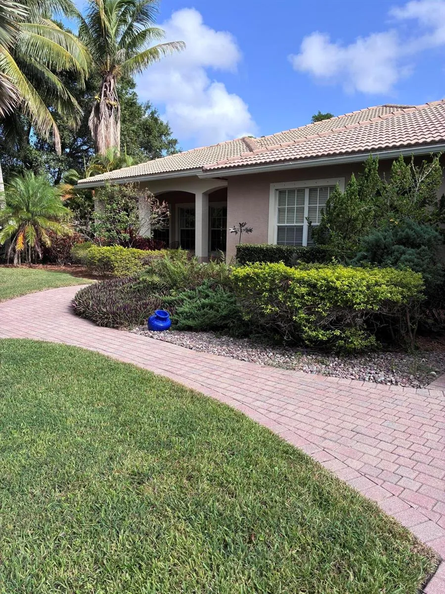 6937 MONMOUTH ROAD West Palm Beach, FL 33413