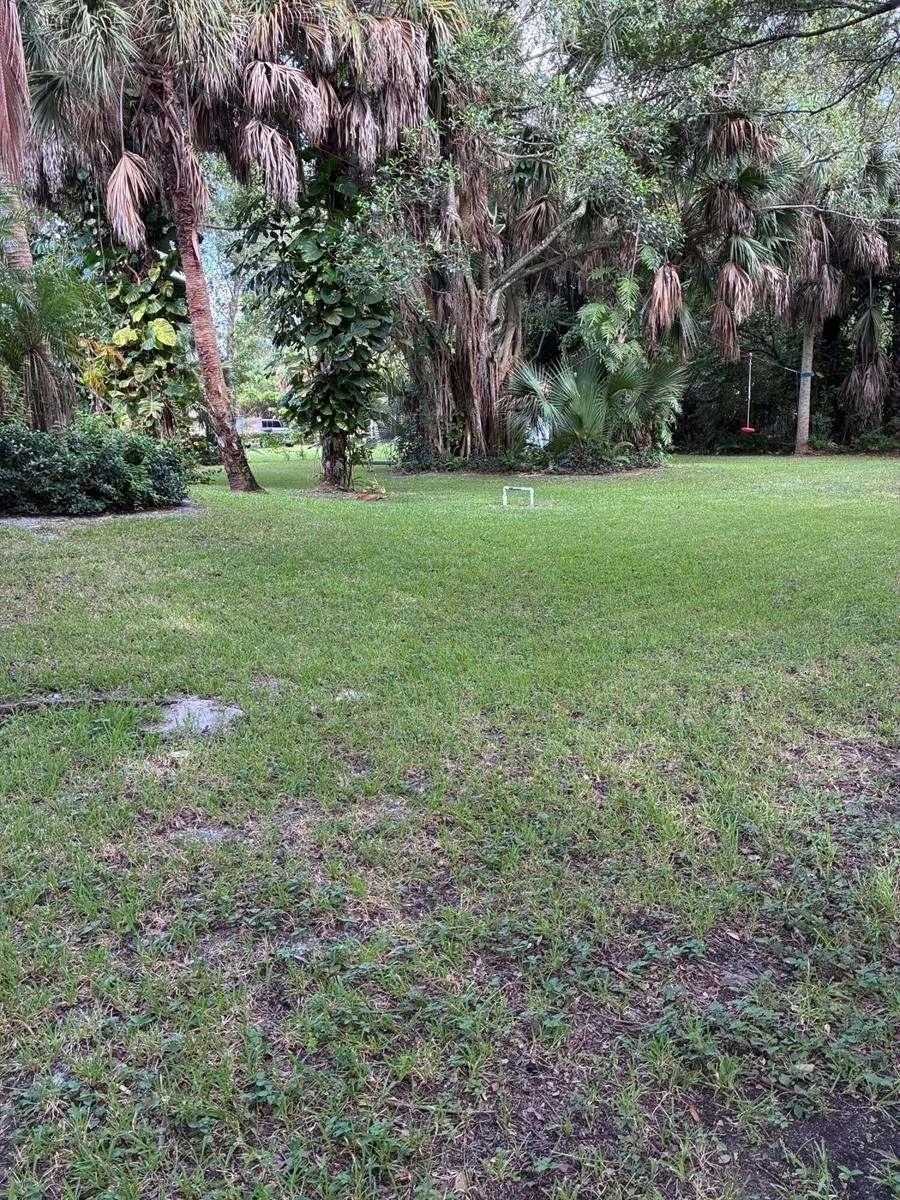6937 MONMOUTH ROAD West Palm Beach, FL 33413