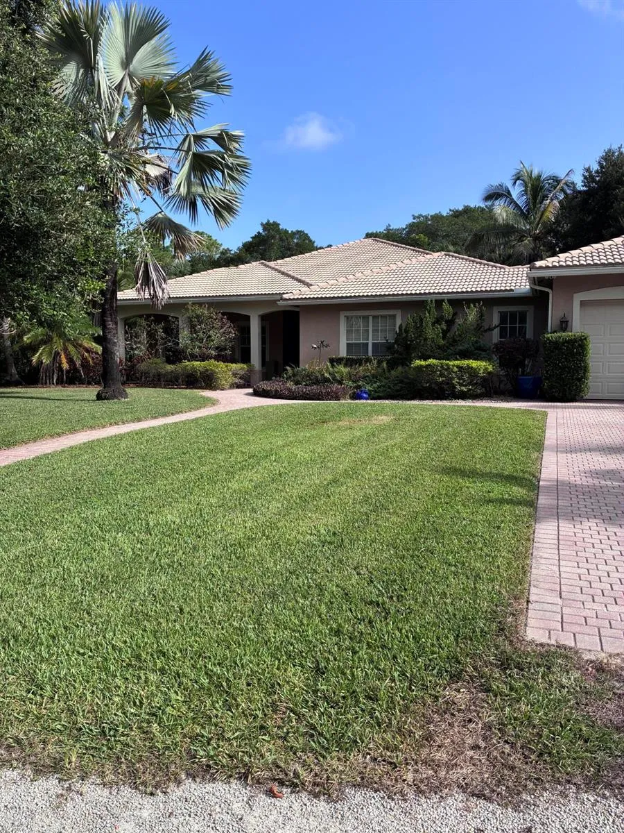 6937 MONMOUTH ROAD West Palm Beach, FL 33413