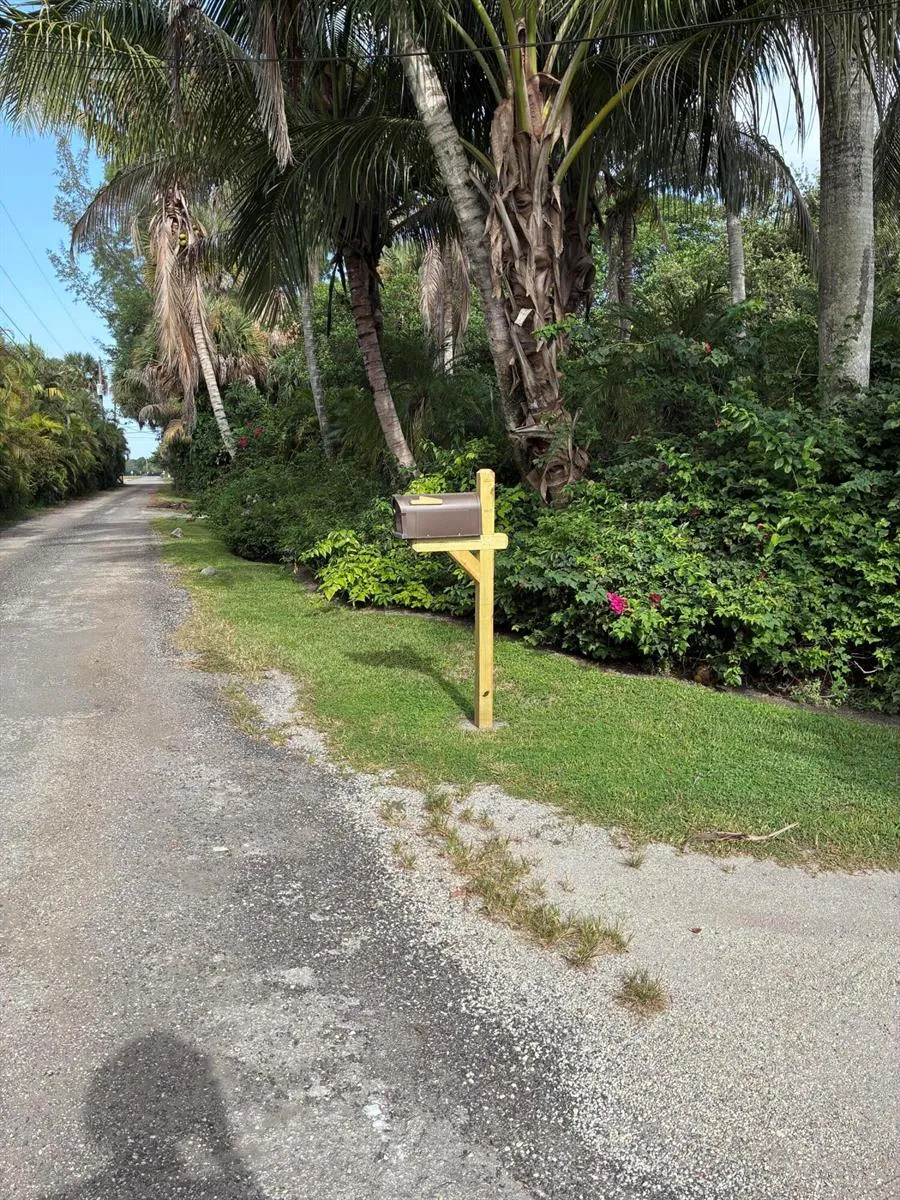 6937 MONMOUTH ROAD West Palm Beach, FL 33413