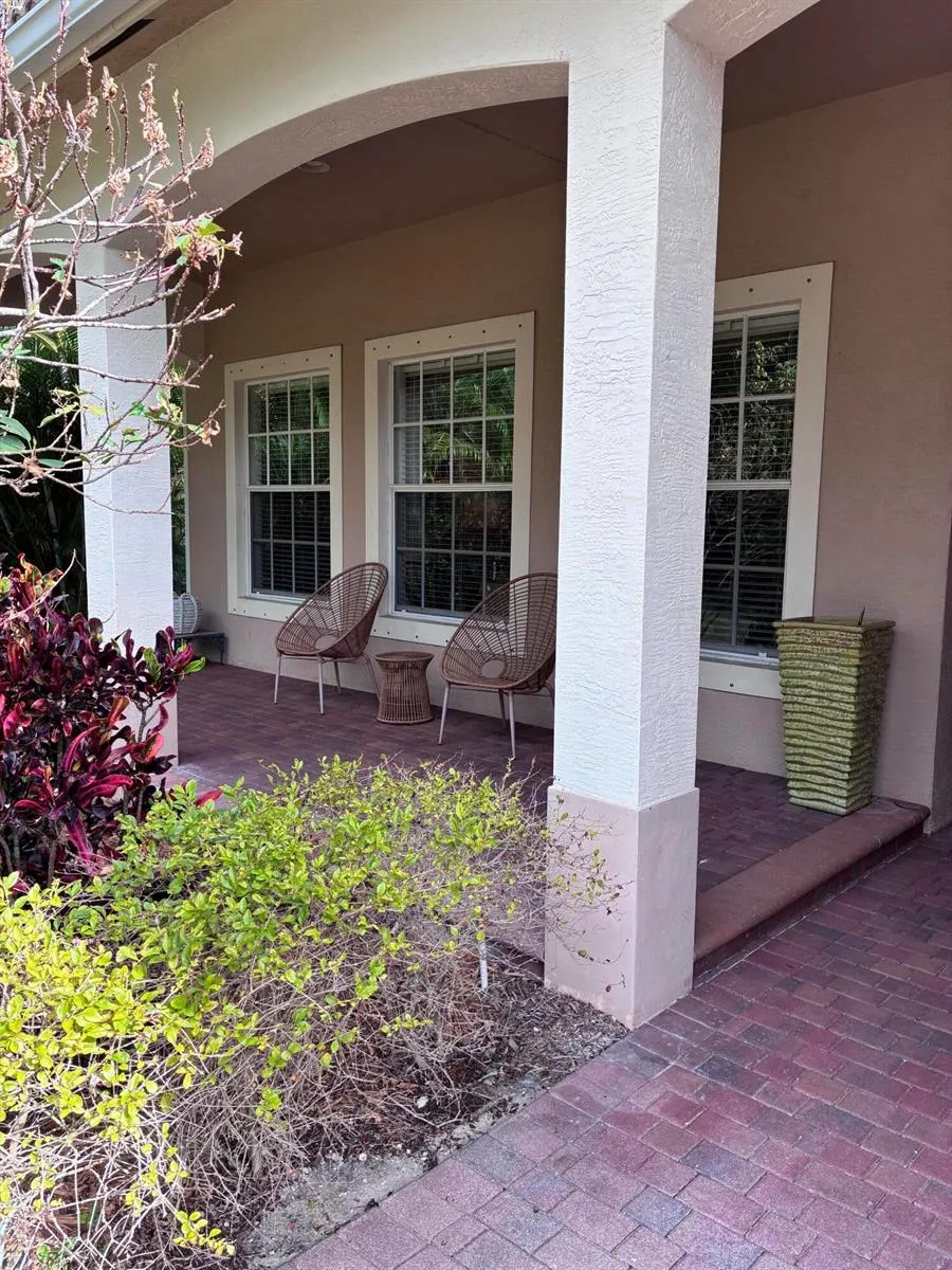 6937 MONMOUTH ROAD West Palm Beach, FL 33413