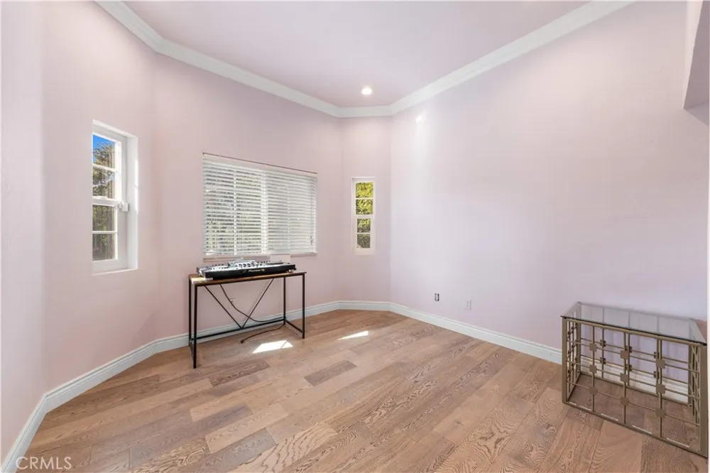 6865 Starline Street La Verne, CA 91750