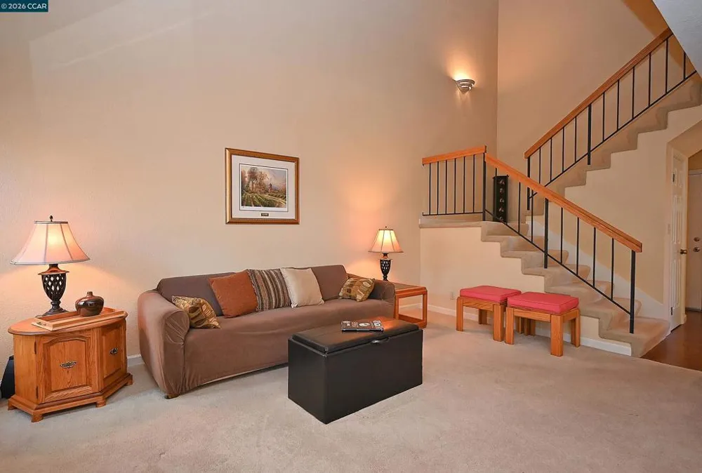 6670 Edgewood Way Castro Valley, CA 94552