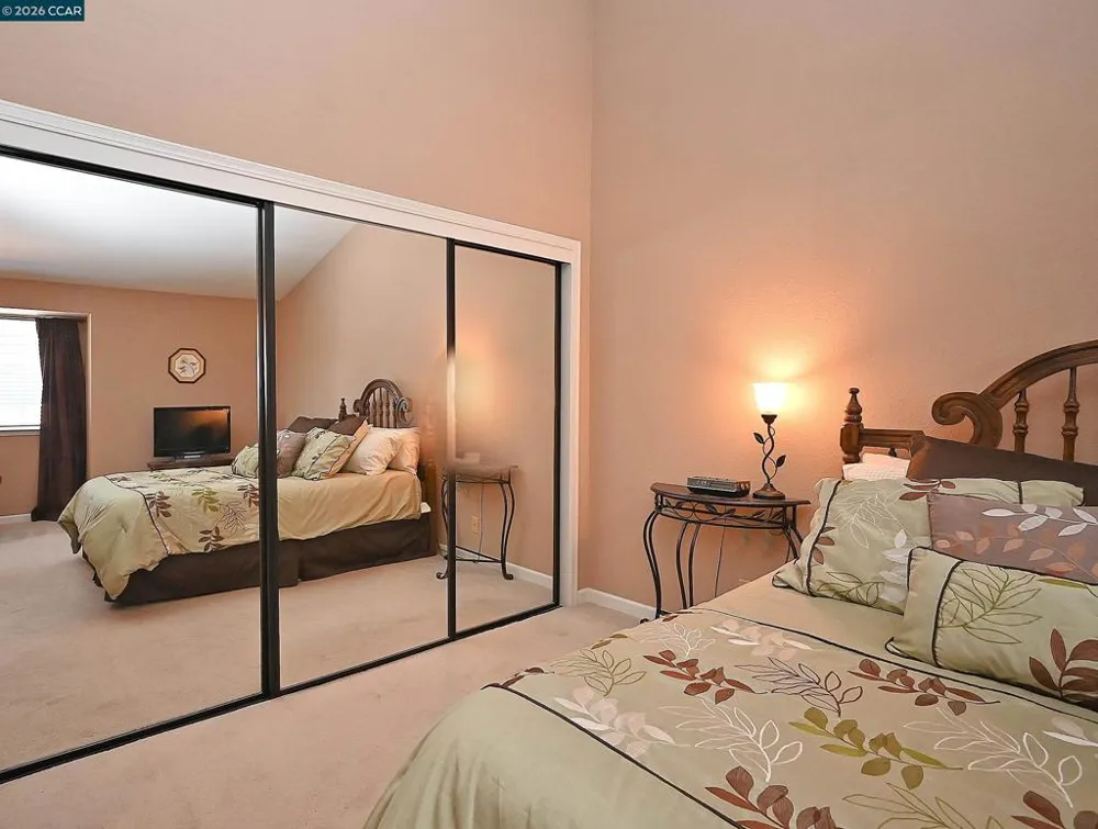 6670 Edgewood Way Castro Valley, CA 94552