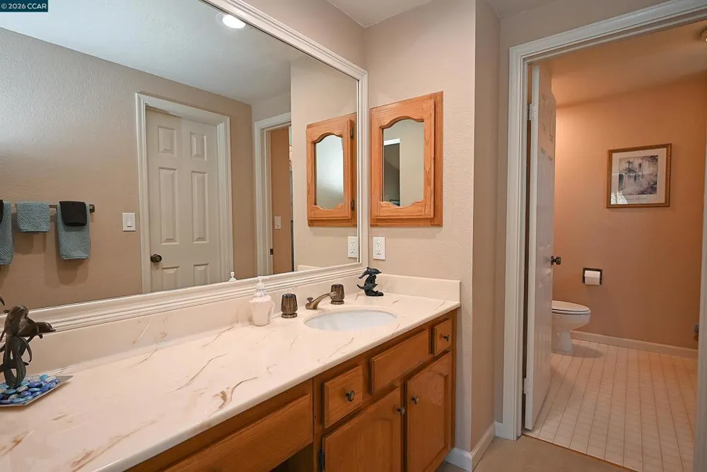6670 Edgewood Way Castro Valley, CA 94552