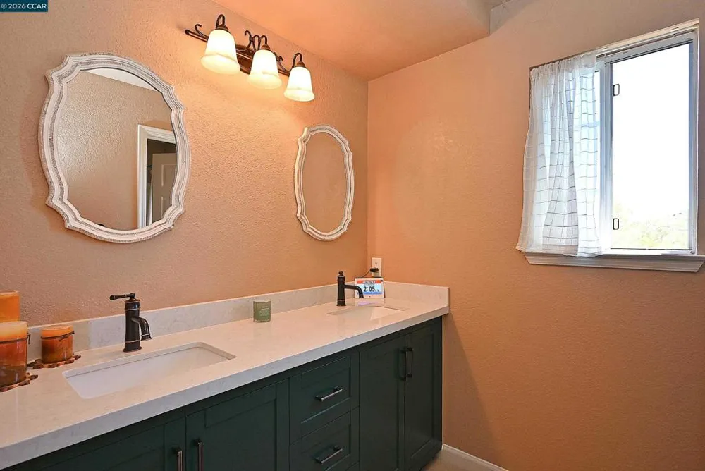 6670 Edgewood Way Castro Valley, CA 94552