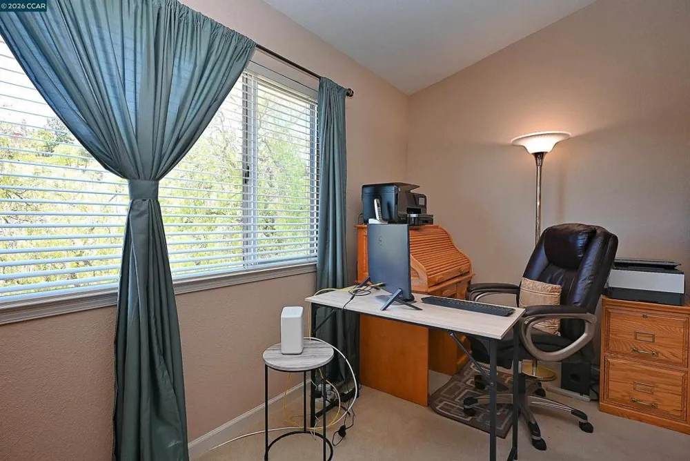 6670 Edgewood Way Castro Valley, CA 94552