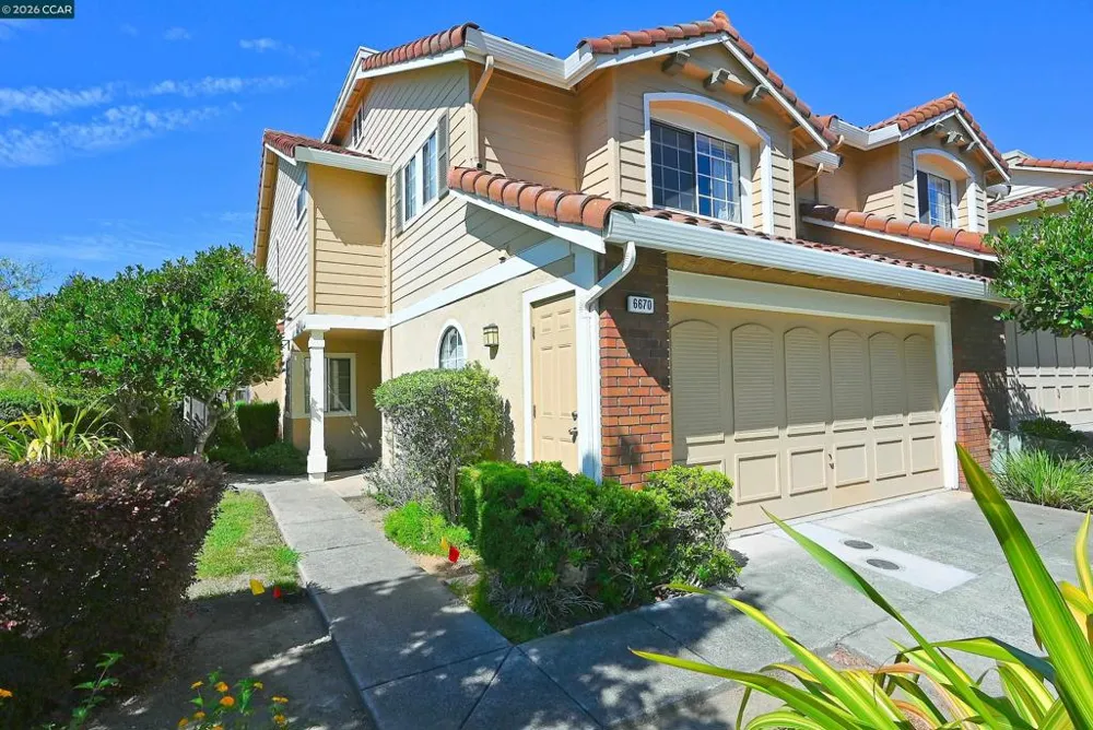 6670 Edgewood Way Castro Valley, CA 94552