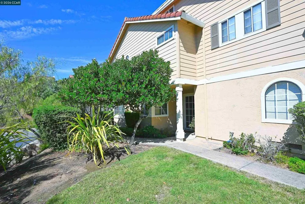 6670 Edgewood Way Castro Valley, CA 94552