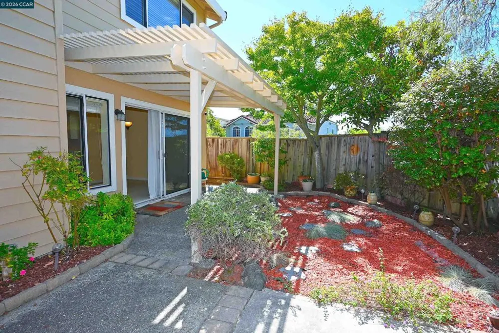 6670 Edgewood Way Castro Valley, CA 94552