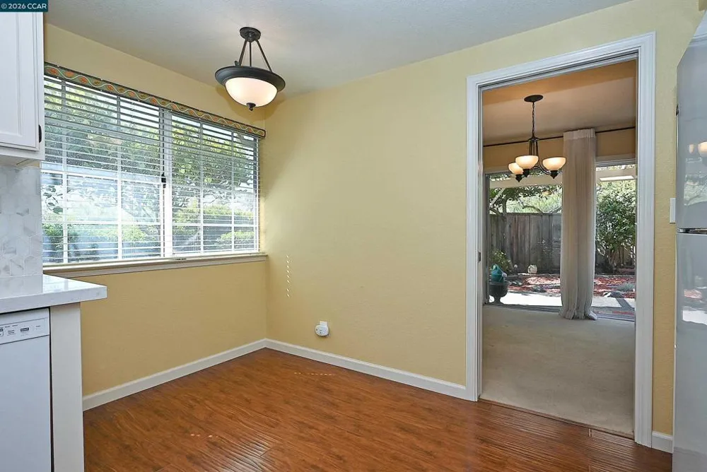 6670 Edgewood Way Castro Valley, CA 94552