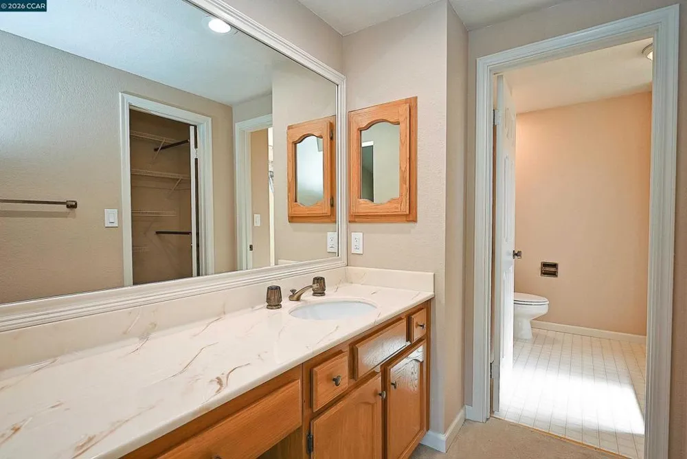 6670 Edgewood Way Castro Valley, CA 94552