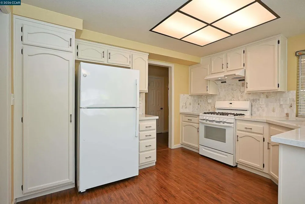 6670 Edgewood Way Castro Valley, CA 94552