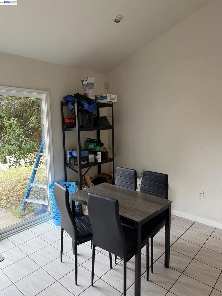 3227 Galindo St Oakland, CA 94601