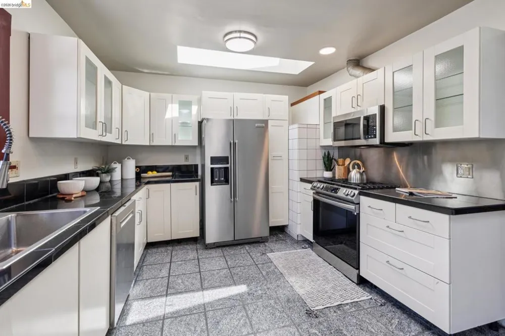 2421 9Th St Berkeley, CA 94710