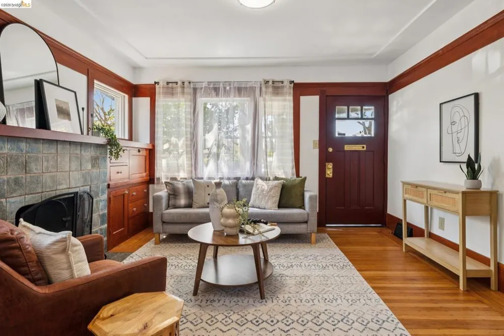 2421 9Th St Berkeley, CA 94710
