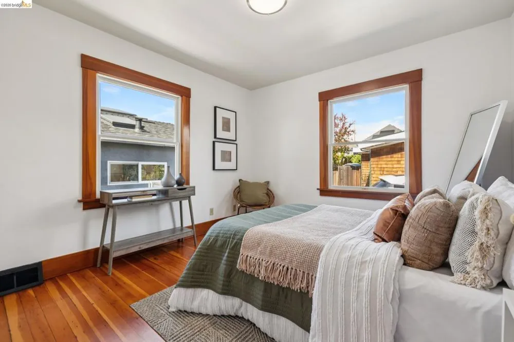 2421 9Th St Berkeley, CA 94710