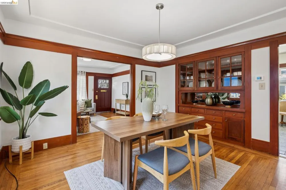 2421 9Th St Berkeley, CA 94710