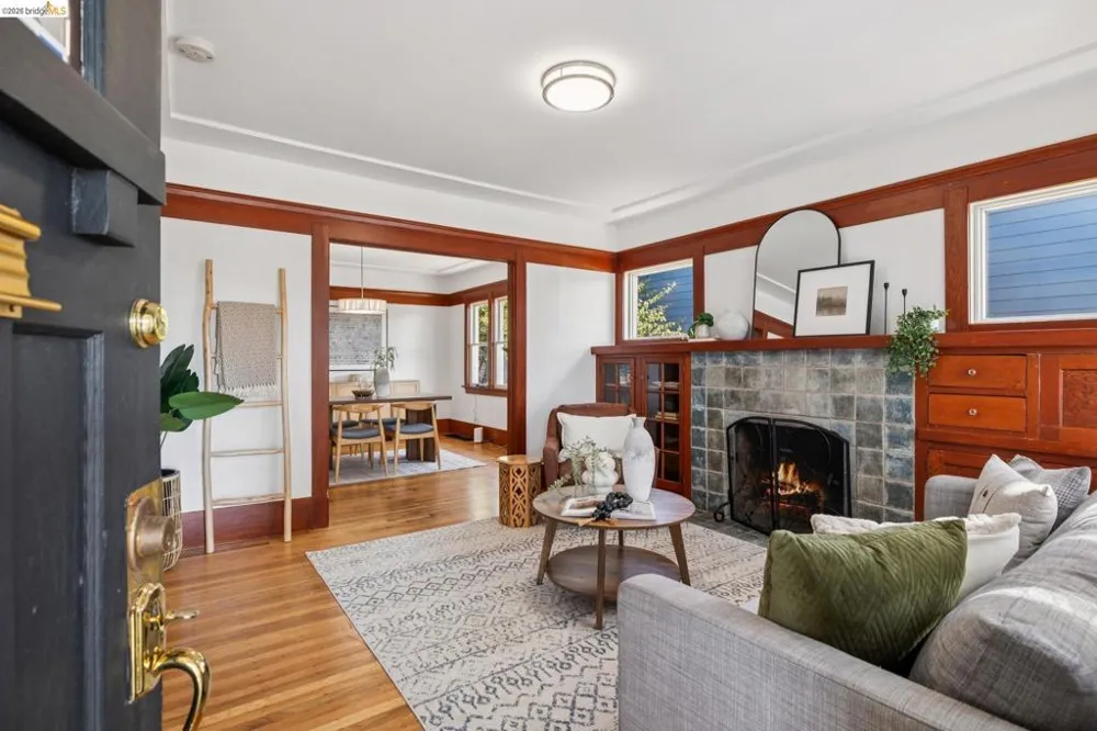 2421 9Th St Berkeley, CA 94710