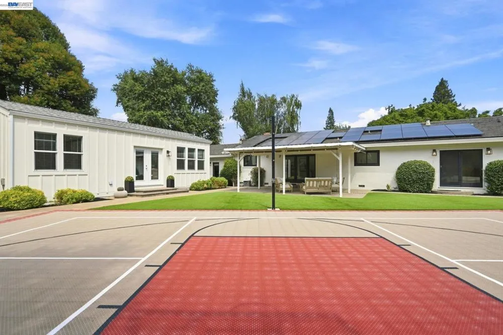 14 Liberta Court Danville, CA 94526