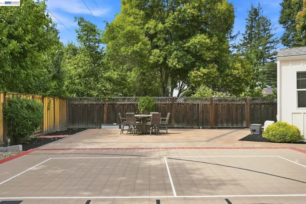 14 Liberta Court Danville, CA 94526
