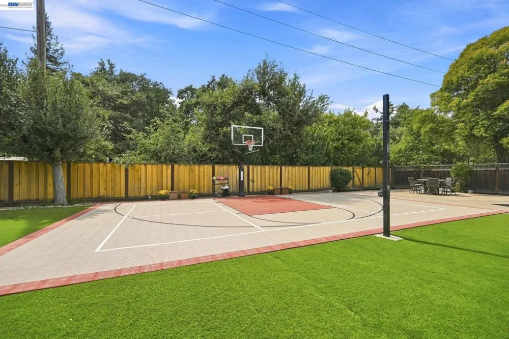 14 Liberta Court Danville, CA 94526
