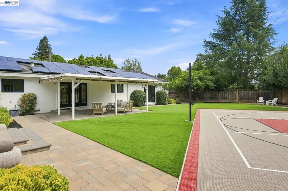 14 Liberta Court Danville, CA 94526