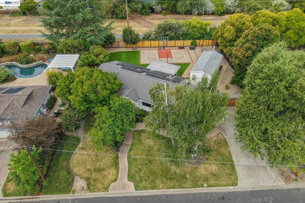 14 Liberta Court Danville, CA 94526