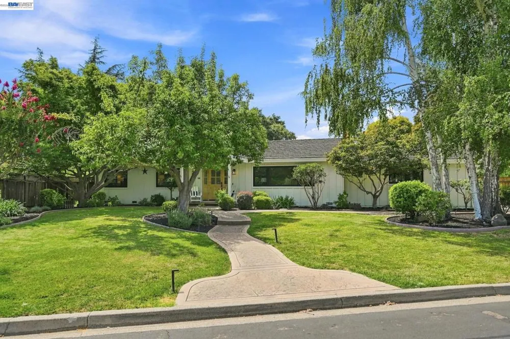 14 Liberta Court Danville, CA 94526