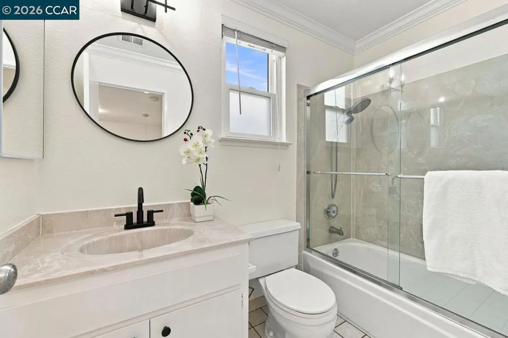 364 Flaming Oak Dr Pleasant Hill, CA 94523