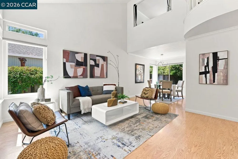 364 Flaming Oak Dr Pleasant Hill, CA 94523