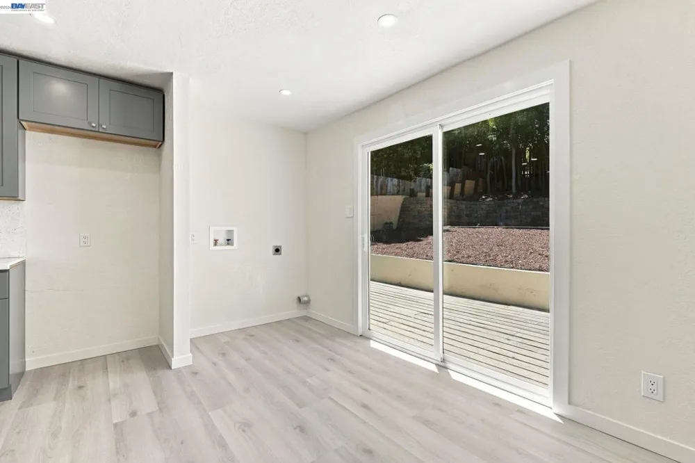 931 Hargus Ave Vallejo, CA 94591